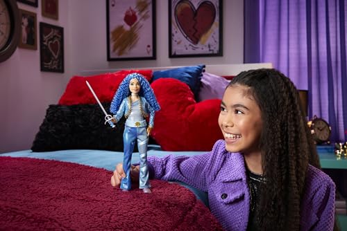 Disney Descendants 4: The Rise of Red Princess Chloe Charming Fashion Doll