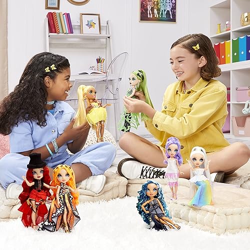 Rainbow High Fantastic Sunny Madison Yellow Doll Fashion Playset