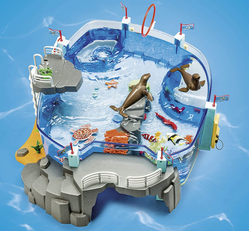 Playmobil 70537 Family Fun Day at the Aquarium & Penguin Enclosure Set